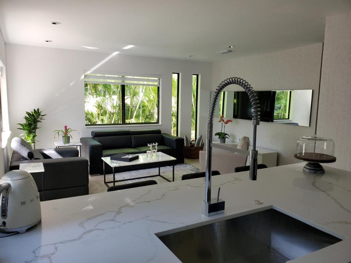 Design District By Midtown, Wynwood, Brickell, 10 Min To The Beach, Free Parking マイアミ エクステリア 写真